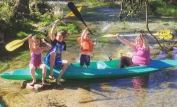 Tous les services comme le prêt de canoë sont gratuits au camping en Dordogne Périgord Noir près de Sarlat