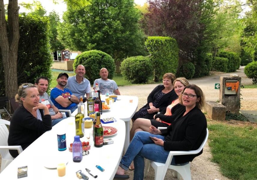 apéritif convivial camping périgord