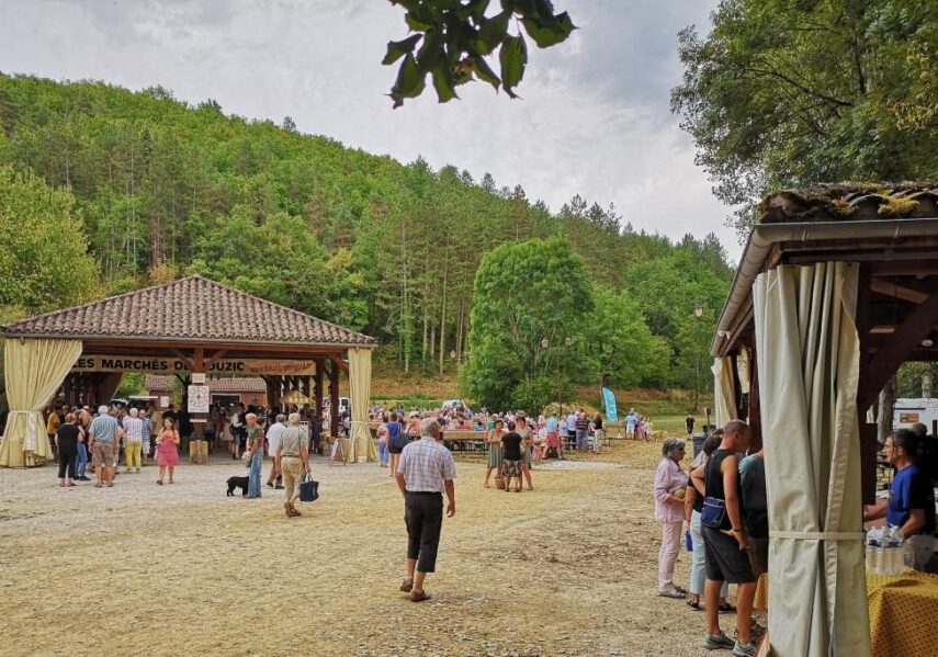 marché gourmand producteurs locaux bouzic camping dordogne