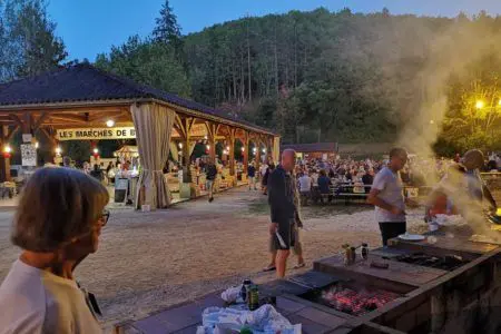 barbecue marché nocturne bouzic camping dordogne