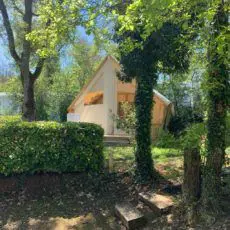 tente lodge dordogne junior xl sur emplacement ombragé camping nature périgord