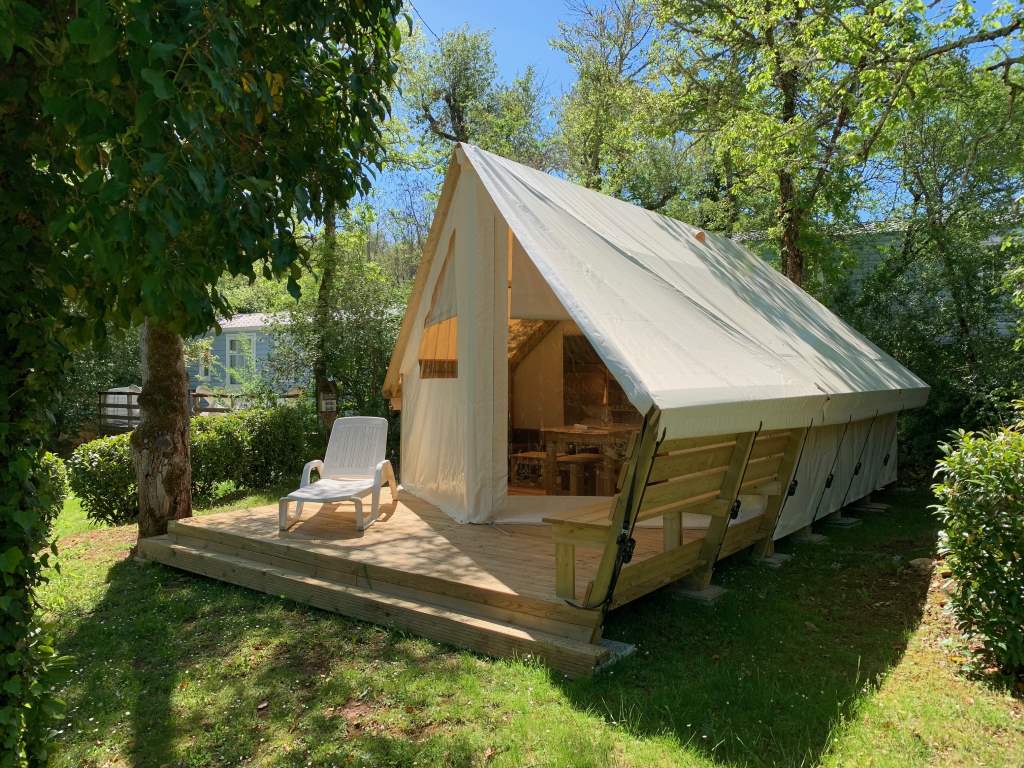 Tente Lodge Dordogne Nouveaute Camping 3 Etoiles Perigord Noir