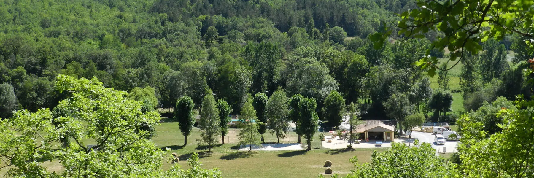 Emplacement de camping tente et caravane camping dordogne