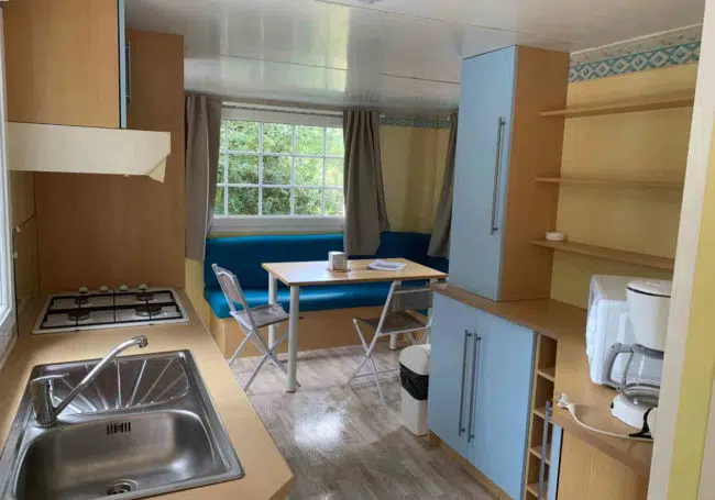 interieur confortable mobile home 2 chambres antares camping périgord 3 étoiles